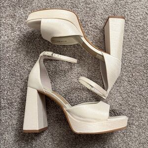 Dolce Vita PANDRO Wide Wedding Heels